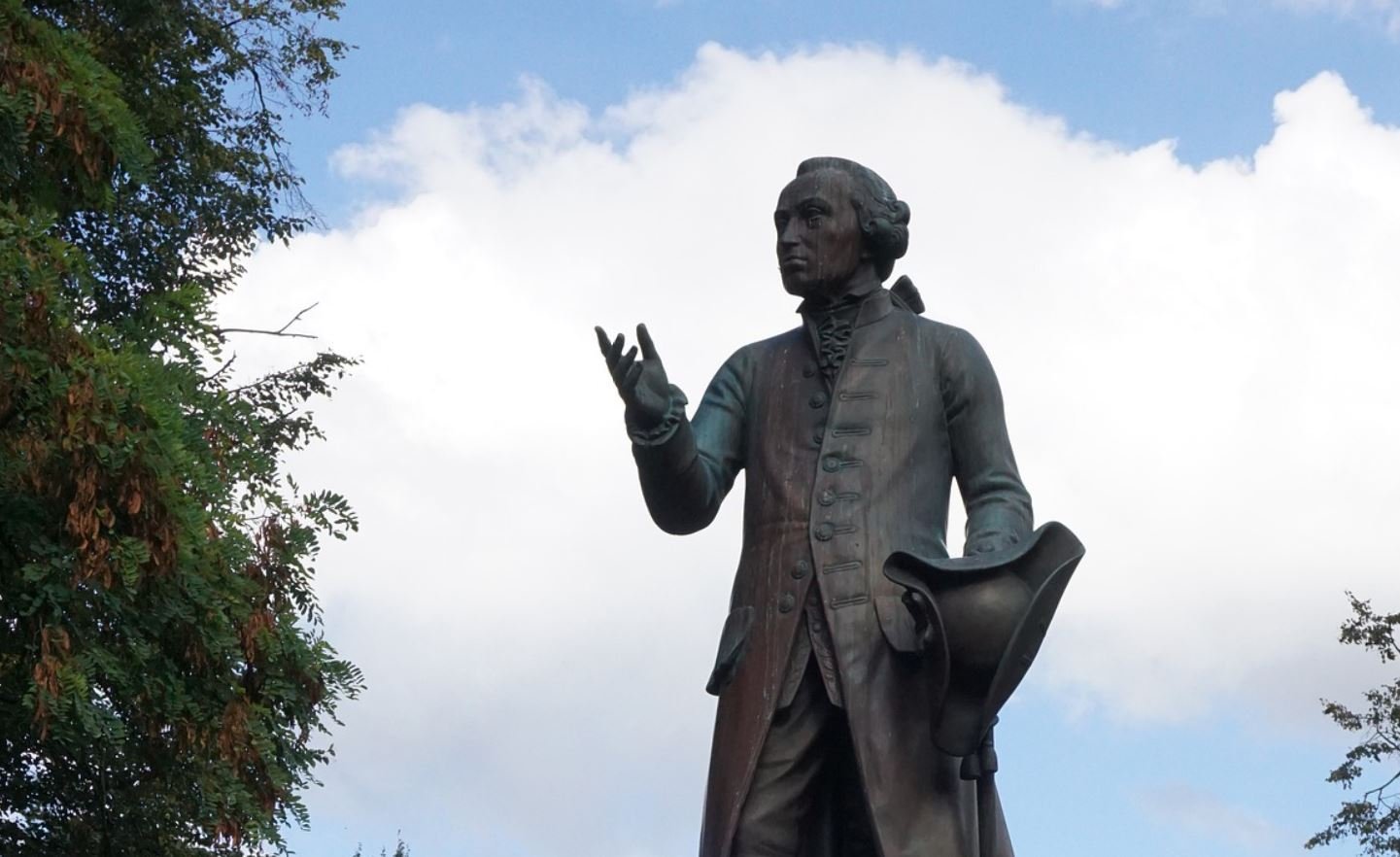 Kant is the first philosopher for self-sacrifice on principle